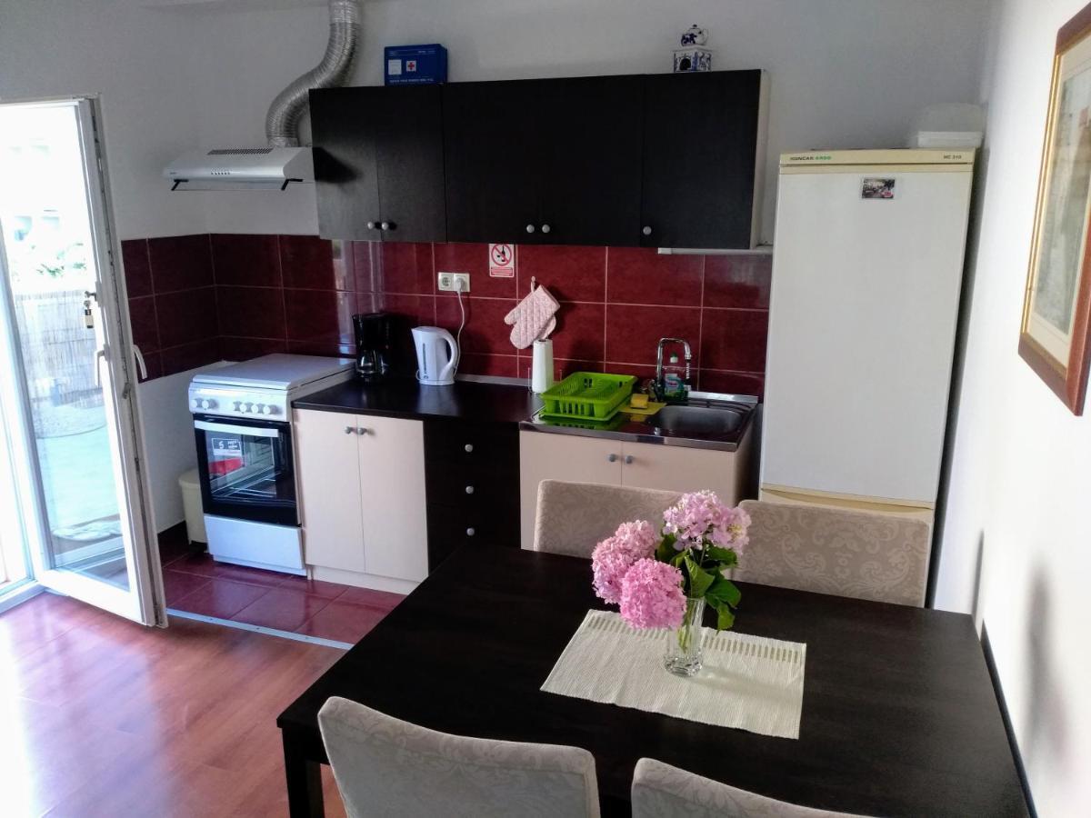 Apartment Paula Каштела Экстерьер фото